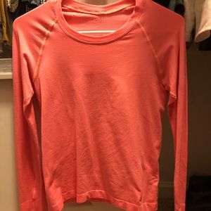 Swiftly tech long sleeve 2.0 race length